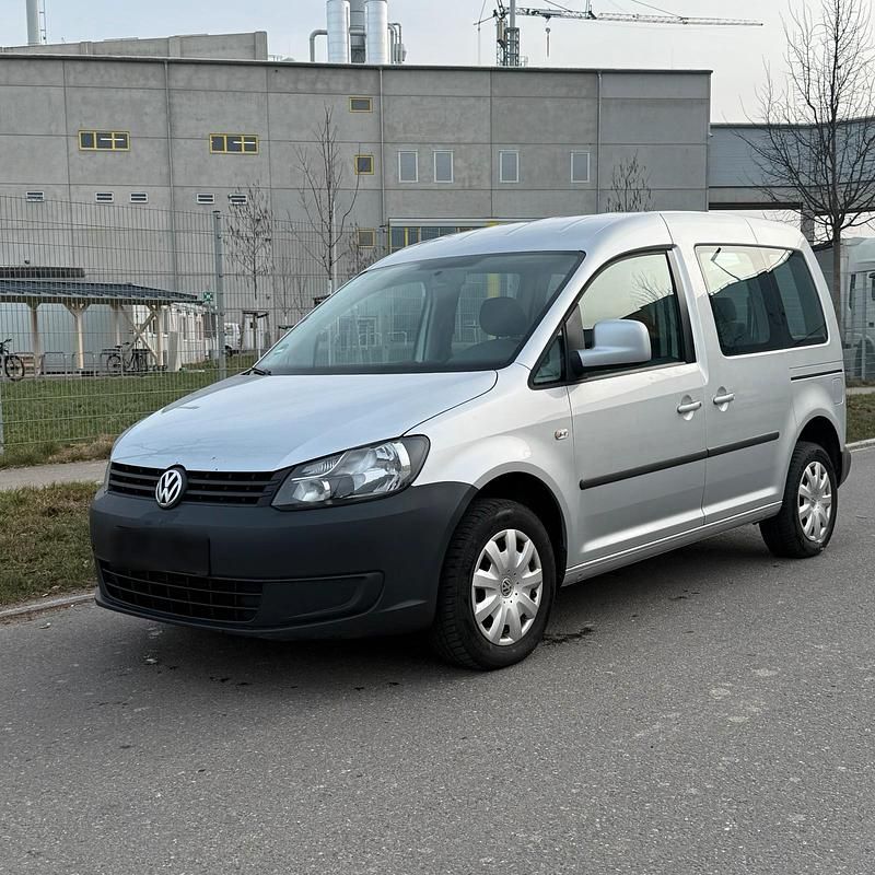 Gebraucht VW Caddy 102 PS (75 kW) 2011 Silber Van / Kleinbus