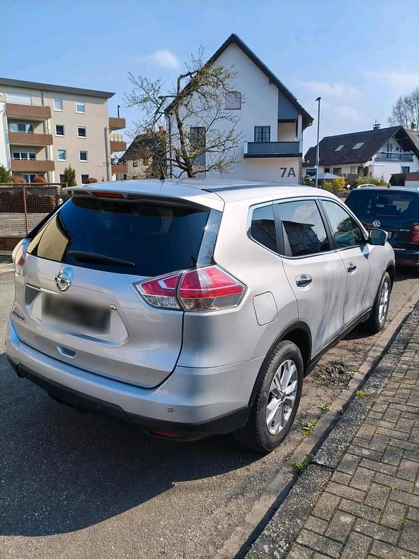 Gebraucht Nissan X-Trail 140 PS (102 kW) 2014 Silber SUV