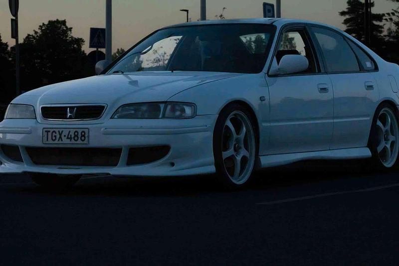 Weiß Gebraucht 1996 Honda Accord Limousine | 12.000 € - Bild 1/4