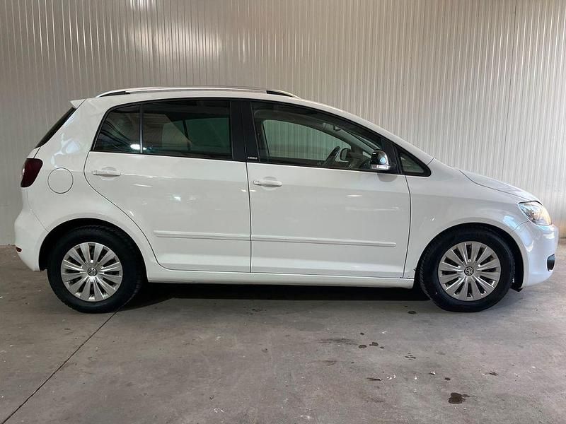 Weiß Gebraucht 2011 VW Golf Plus Cross Style Van / Kleinbus | 4.444 € (Superpreis) - Bild 1/4
