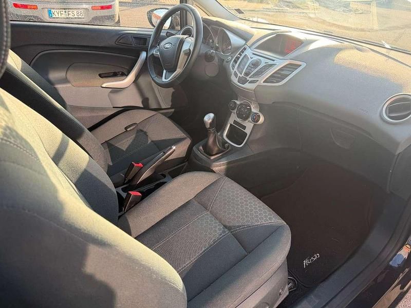 Gebraucht Ford Fiesta Titanium 97 PS (71 kW) 2011 Schwarz Kleinwagen