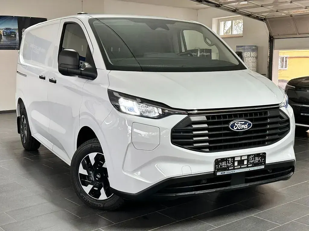Neu Ford Transit Custom Trend 232 PS (170 kW) 2026 Weiß Van / Kleinbus