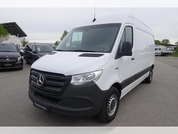 Weiß (arktikweiss) Gebraucht 2022 Mercedes E-Sprinter Van | 21.277 € (Fairer Preis) - Bild 1/4
