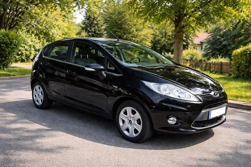 Gebraucht Ford Fiesta Titanium 82 PS (60 kW) 2012 Schwarz Kleinwagen