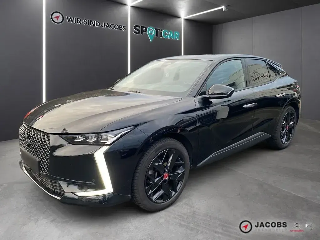 Gebraucht DS Automobiles DS4 Performance Line Plus 131 PS (96 kW) 2023 Perla nera schwarz (metallic) SUV