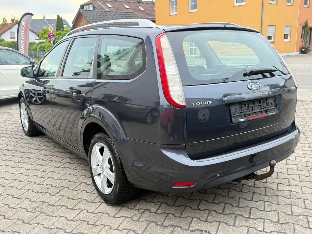 Gebraucht Ford Focus 136 PS (100 kW) 2008 Blau Kombi