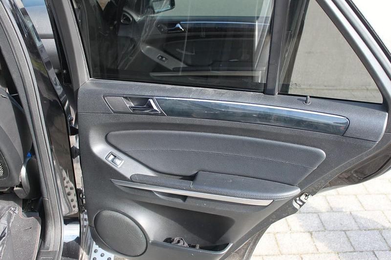 Gebraucht Mercedes ML280 140 PS (102 kW) 2009 Schwarz SUV