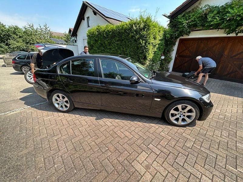 Gebraucht BMW 320 163 PS (119 kW) 2006 Schwarz Limousine