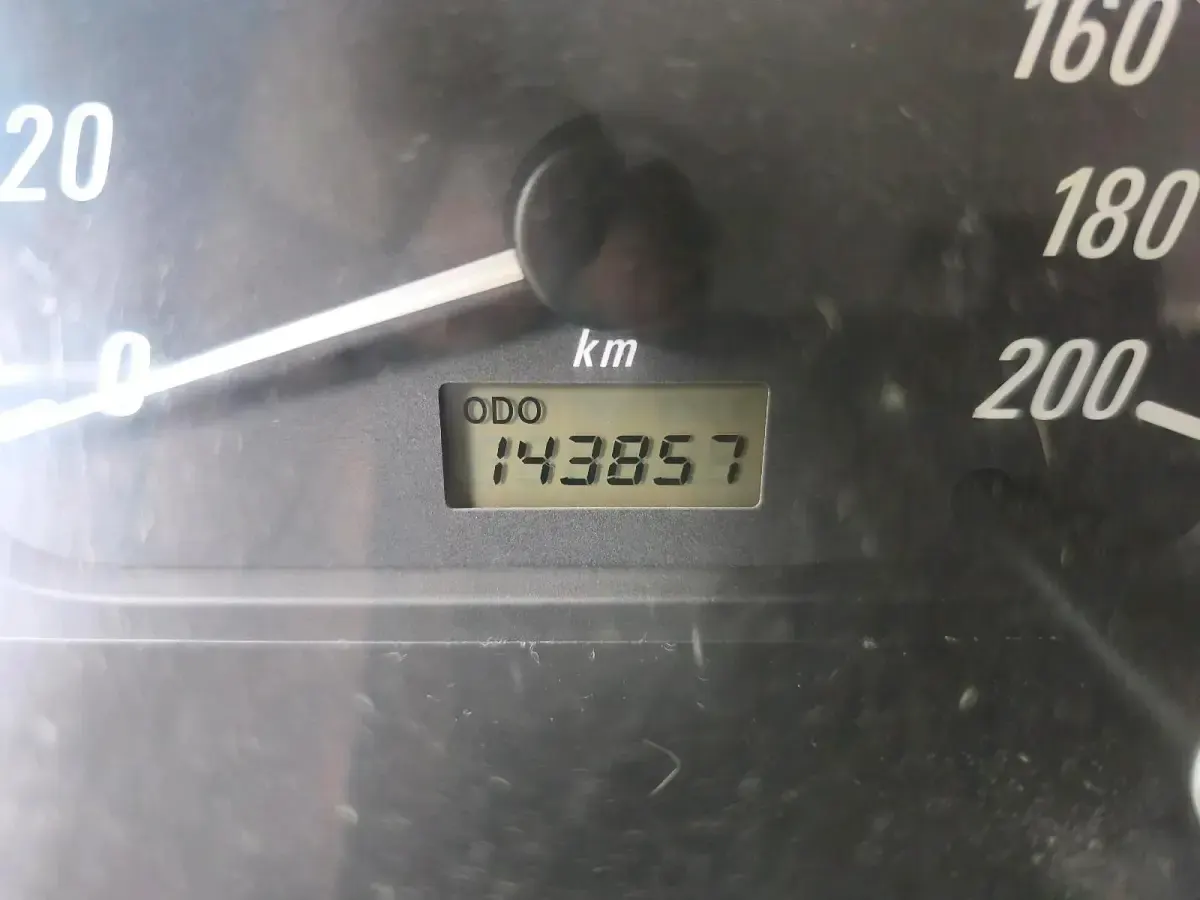 Gebraucht Opel Agila 75 PS (55 kW) 2002 Silber Van / Kleinbus