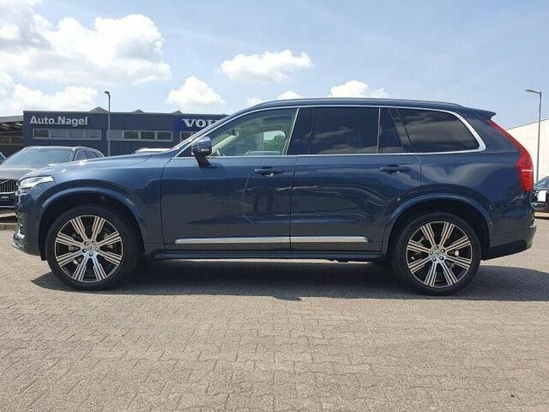 Second-hand Volvo XC90 Ultimate 250 CP (183 kW) 2023 Albastru SUV