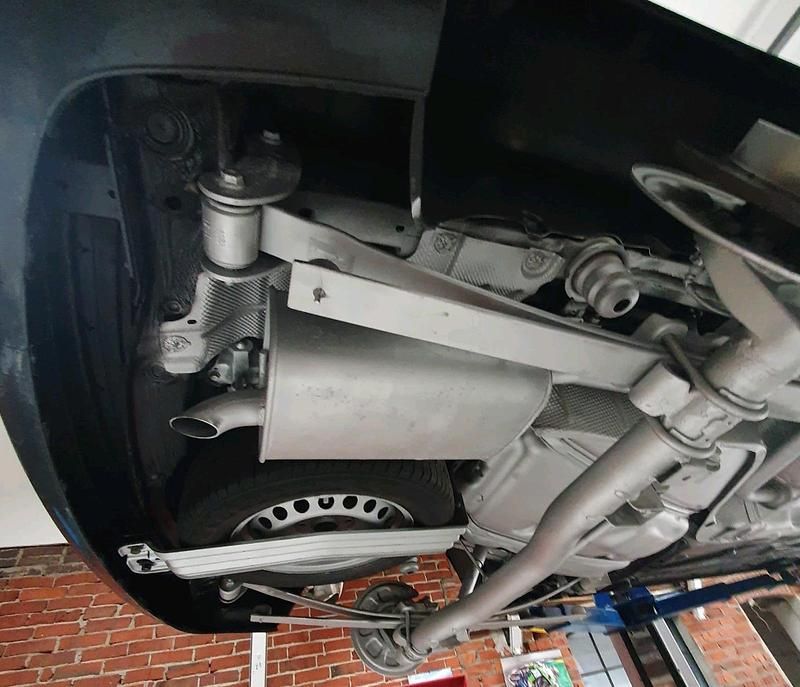Second-hand VW Caddy 102 CP (75 kW) 2007 Gri Monovolum