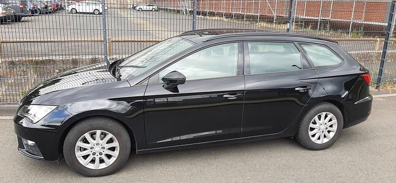 Schwarz Gebraucht 2019 Seat Leon ST Kombi | 12.999 € (Guter Preis) - Bild 1/4