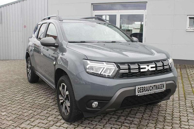 Schiefergrau Gebraucht 2022 Dacia Duster Journey SUV | 20.760 € (Superpreis) - Bild 1/4