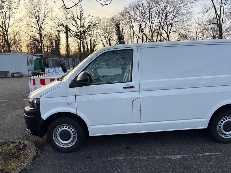 Gebraucht VW Transporter 114 PS (83 kW) 2015 Weiß Van