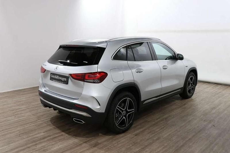 Gebraucht Mercedes GLA250 AMG 160 PS (117 kW) 2020 Silber SUV
