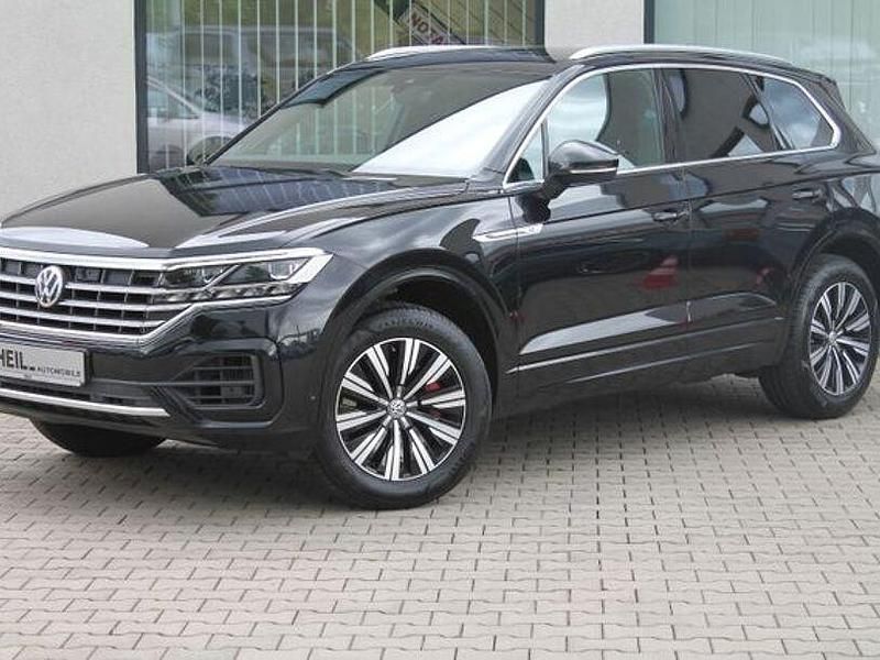 Schwarz Gebraucht 2019 VW Touareg Atmosphere SUV | 47.885 € (Fairer Preis) - Bild 1/4