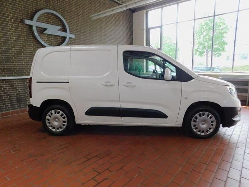 Gebraucht Opel Combo Edition 130 PS (95 kW) 2021 Weiss Van / Kleinbus