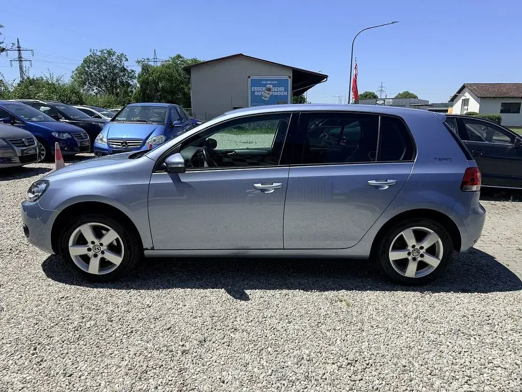Gebraucht VW Golf VI Team 80 PS (58 kW) 2010 Shark blue metallic Kleinwagen