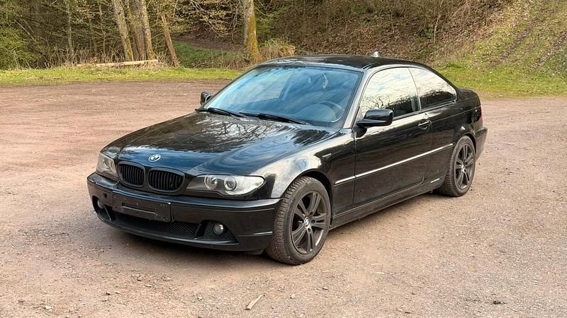 Gebraucht BMW 318 143 PS (105 kW) 2004 Schwarz Coupé