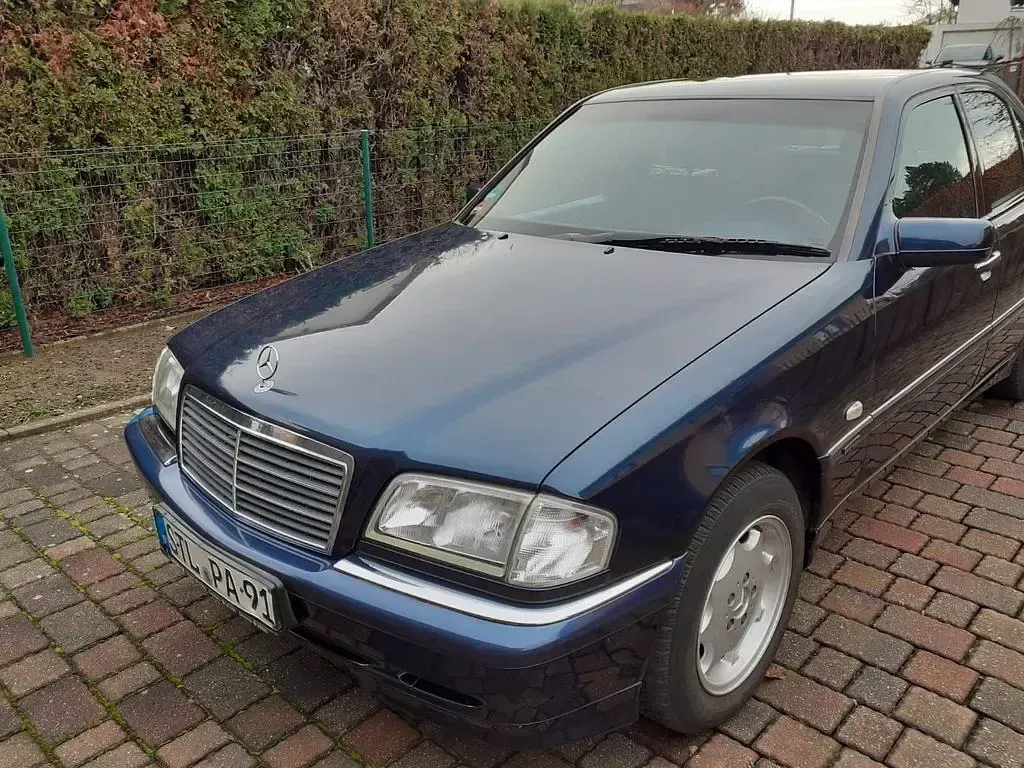 Gebraucht Mercedes C200 Elegance 136 PS (100 kW) 1997 Blau Limousine