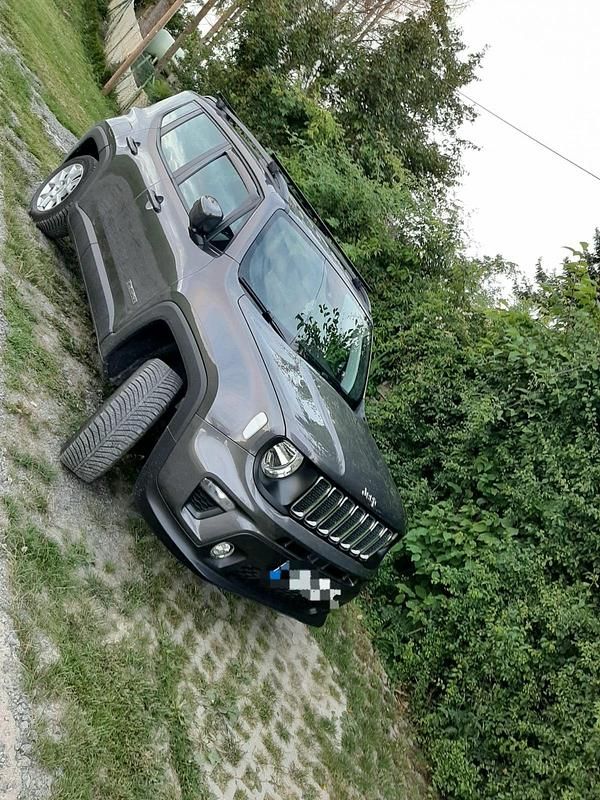 Gebraucht Jeep Renegade Longitude 140 PS (102 kW) 2019 Andere farben SUV