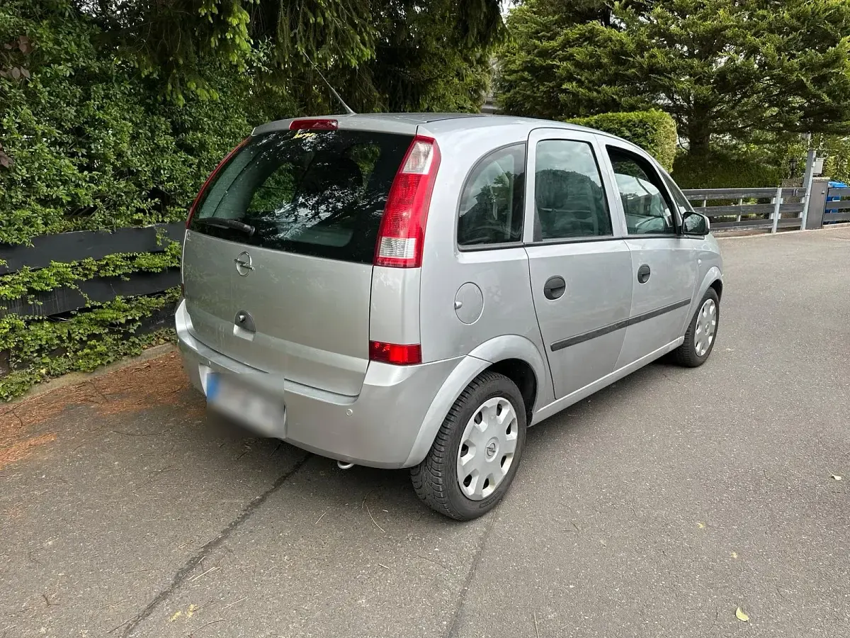 Gebraucht Opel Meriva 100 PS (73 kW) 2005 Silber Van / Kleinbus
