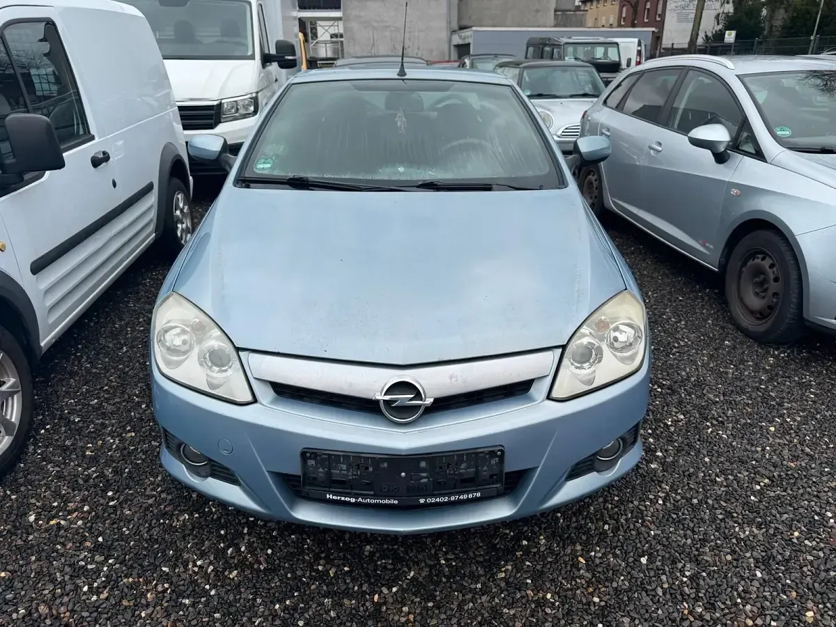 Gebraucht Opel Tigra 90 PS (66 kW) 2010 Blau Cabrio