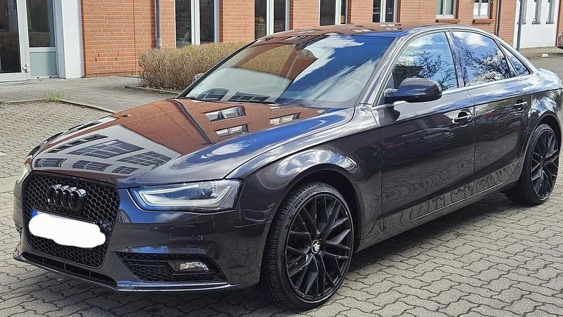 Gebraucht Audi A4 Black Edition 170 PS (125 kW) 2012 Limousine