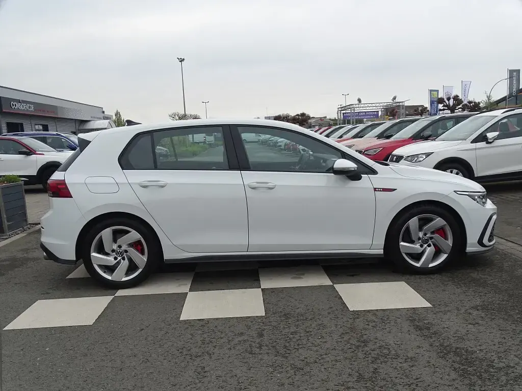 Gebraucht VW Golf VIII GTI 245 PS (180 kW) 2021 Weiß
