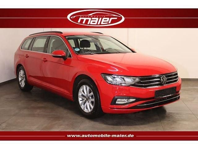 Rot Gebraucht 2023 VW Passat Business Kombi | 22.800 € (Superpreis) - Bild 1/4