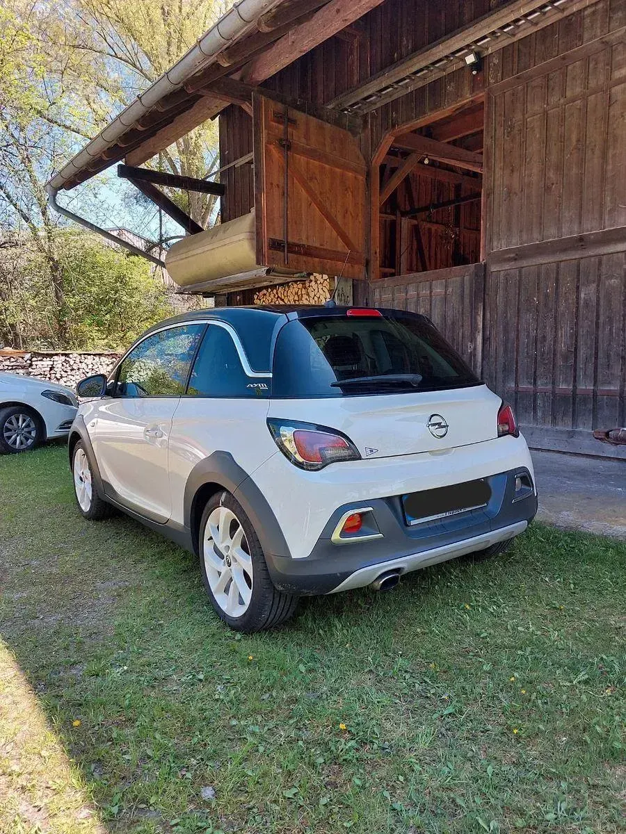 Gebraucht Opel Adam Rocks Rocks 101 PS (74 kW) 2015 Weiß Kleinwagen