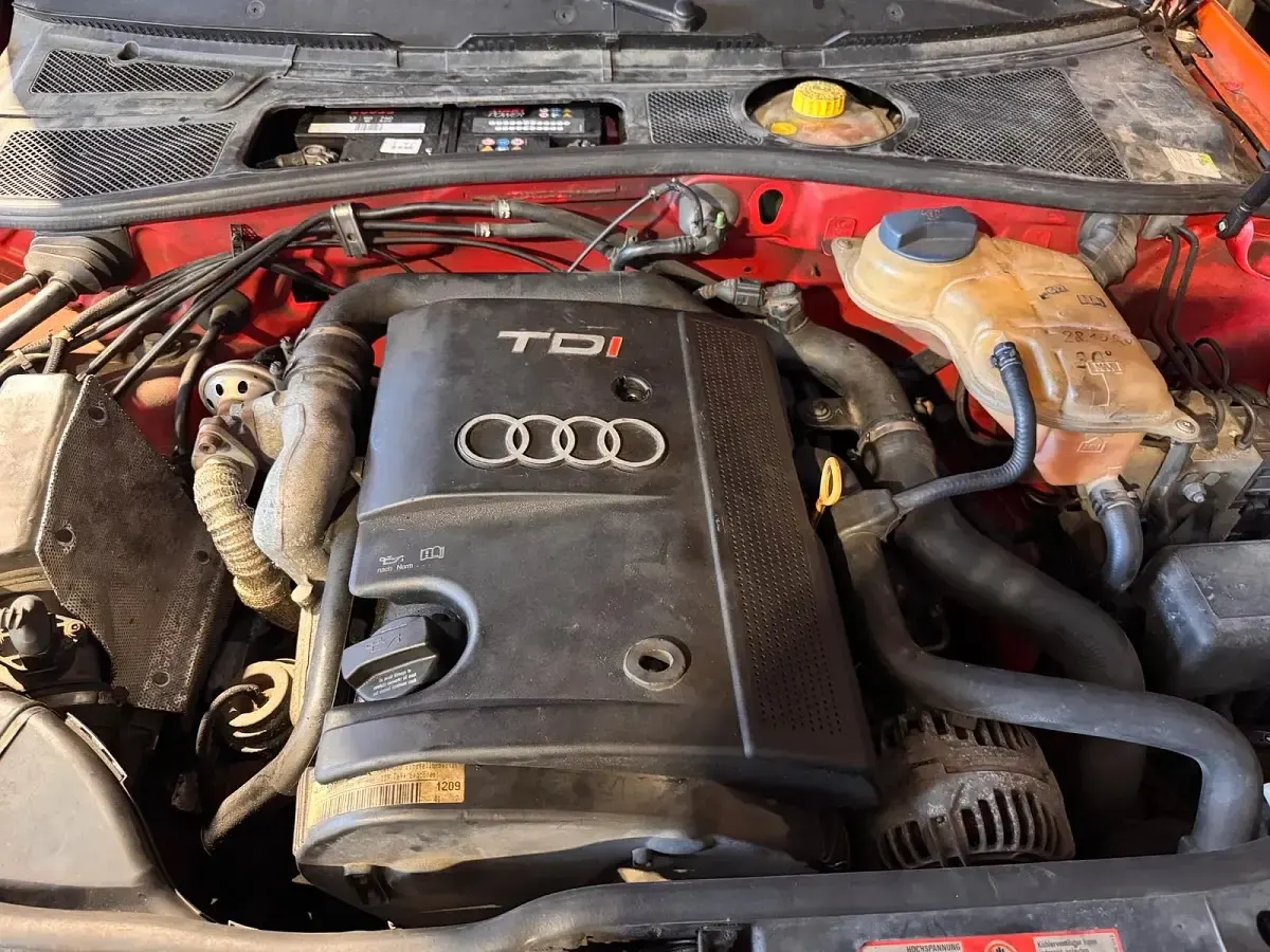 Gebraucht Audi A4 115 PS (84 kW) 1999 Rot Kombi