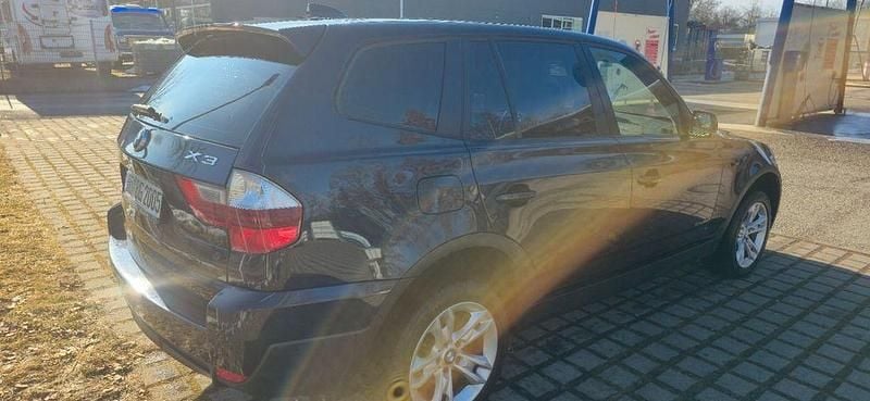 Gebraucht BMW X3 Lifestyle 177 PS (130 kW) 2009 Blau SUV