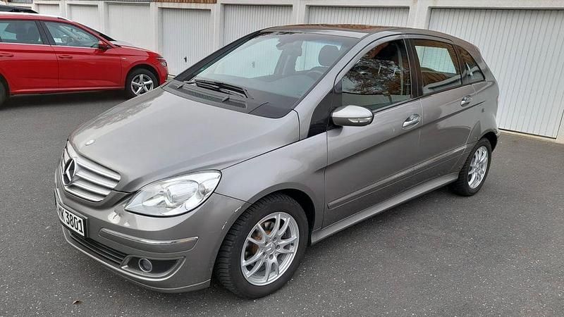 Grau Gebraucht 2007 Mercedes B170 Van / Kleinbus | 3.149 € (Superpreis) - Bild 1/4