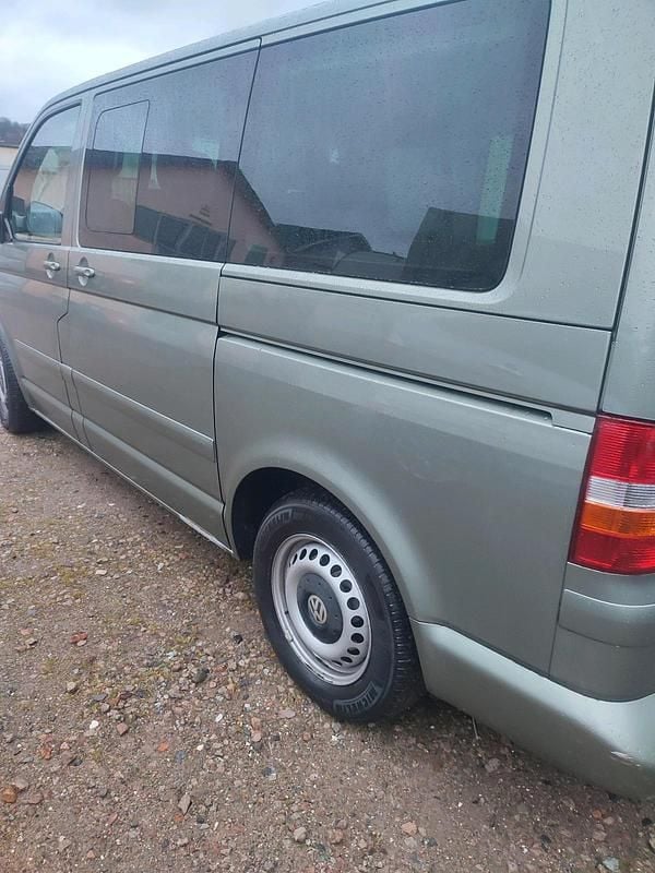 Gebraucht VW T5 174 PS (127 kW) 2004 Grün Van