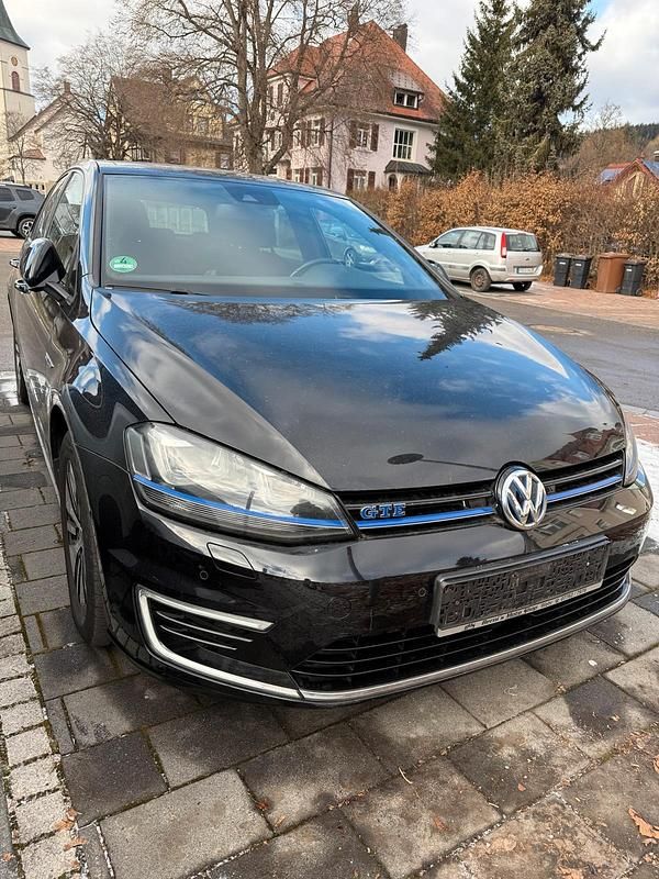 Schwarz Gebraucht 2015 VW Golf VII GTE Kleinwagen | 12.000 € - Bild 1/4