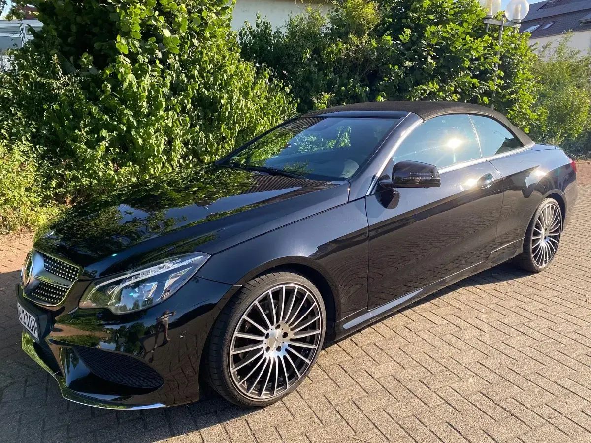 Gebraucht Mercedes E350 AMG 252 PS (185 kW) 2014 Schwarz Cabrio