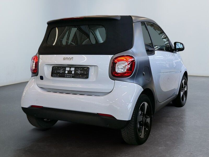 Gebraucht Smart ForTwo Electric Drive 60 kW (82 PS) 2021 Weiß Cabrio