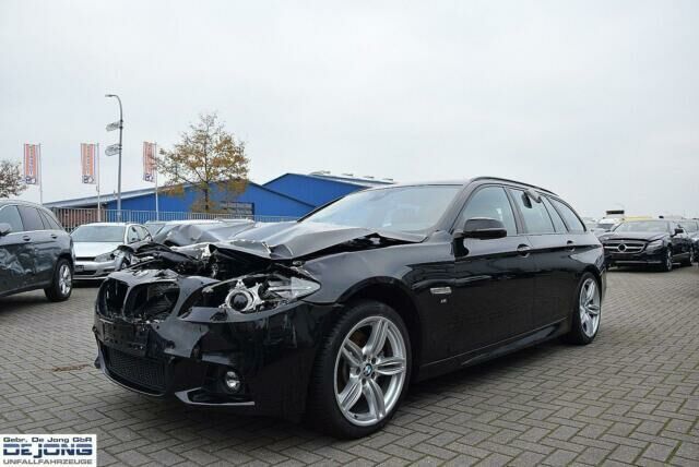 Gebraucht BMW 530 M Sport 258 PS (189 kW) 2013 Schwarz Kombi