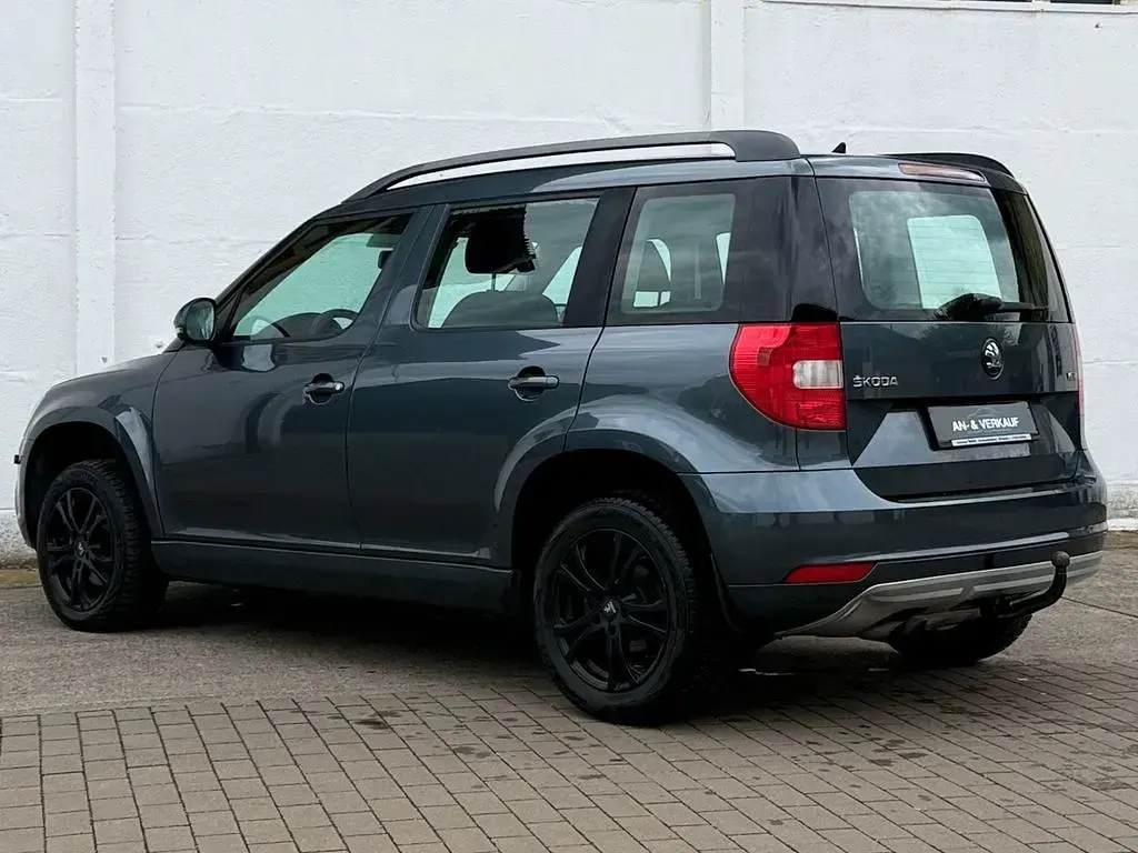 Gebraucht Skoda Yeti Active 105 PS (77 kW) 2014 Grau SUV