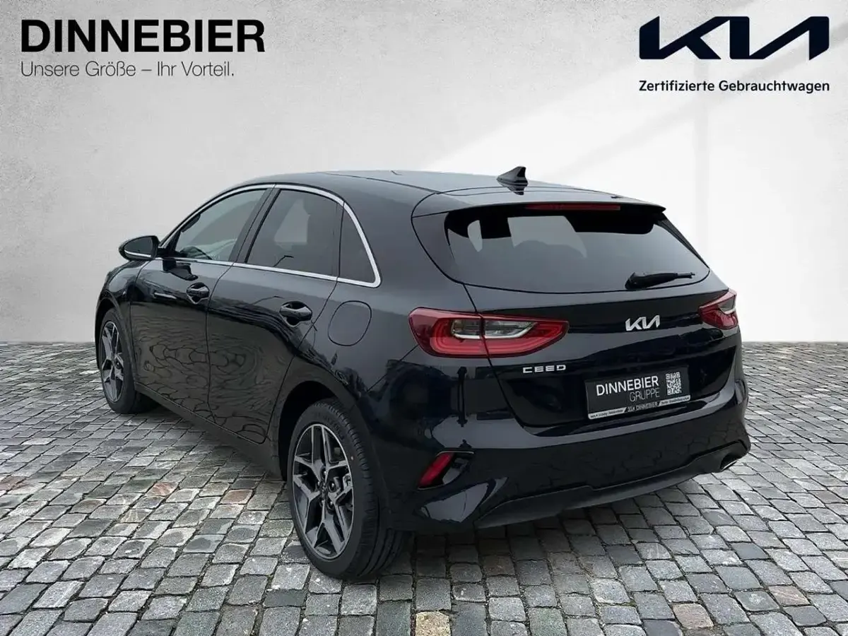 Neu Kia Ceed 140 PS (102 kW) 2026 Schwarz (metallic) Kleinwagen