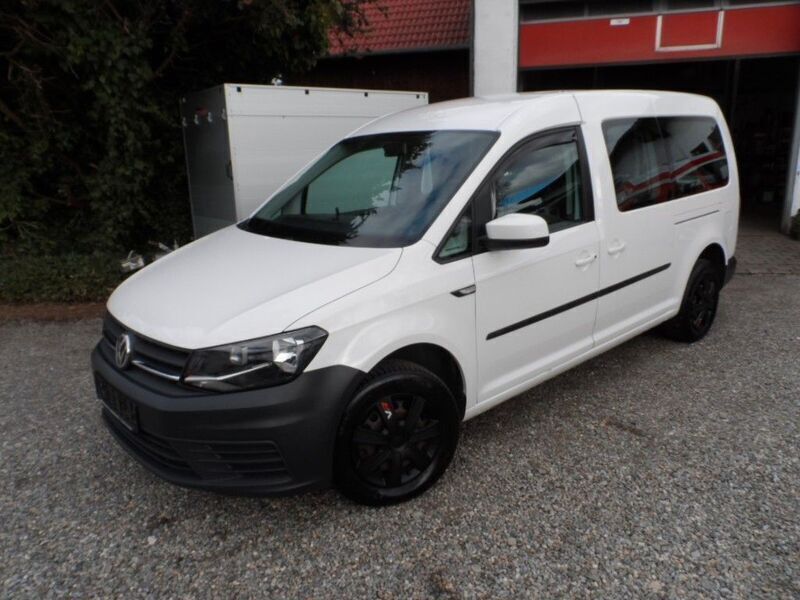 Weiß Gebraucht 2016 VW Caddy Maxi Trendline Van / Kleinbus | 8.999 € (Fairer Preis) - Bild 1/4