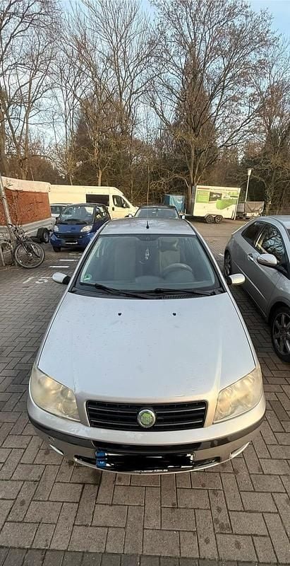 Gebraucht Fiat Punto Active 60 PS (44 kW) 2005 Grau Kleinwagen