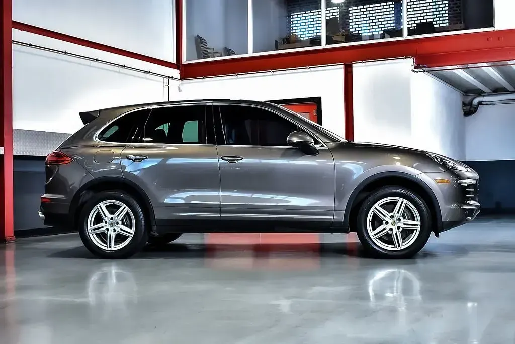 Gebraucht Porsche Cayenne 299 PS (219 kW) 2016 Braun SUV