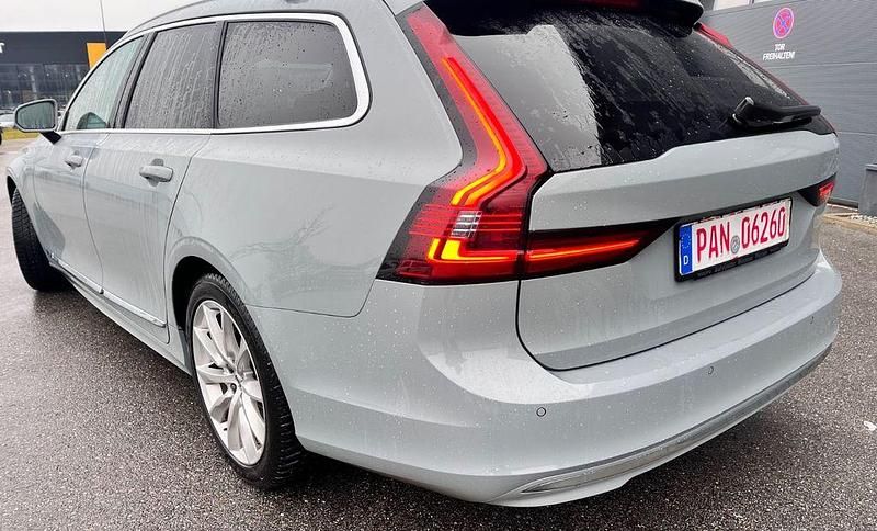 Gebraucht Volvo V90 Plus 197 PS (144 kW) 2023 Grau Kombi