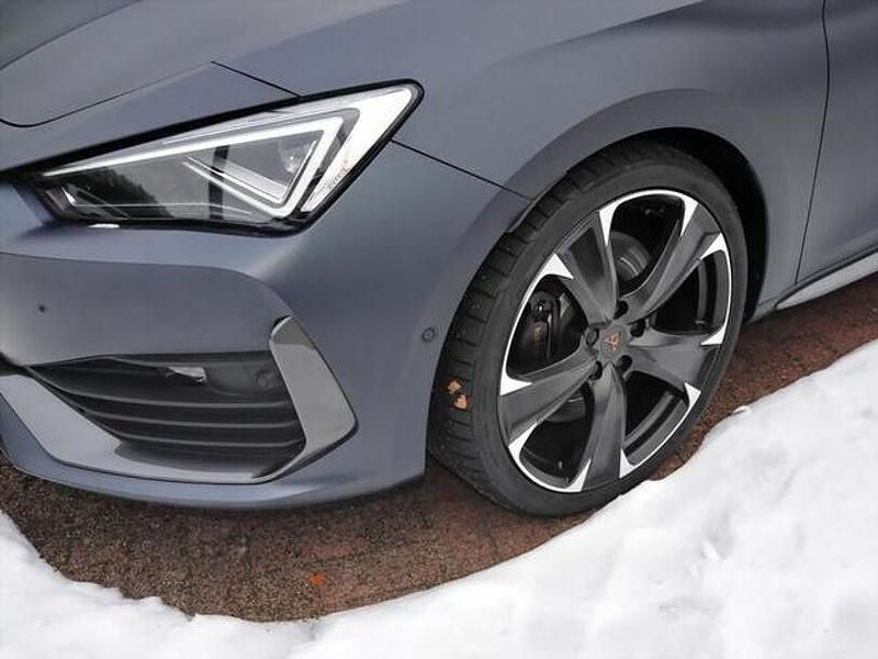 Gebraucht Cupra Leon VZ 300 PS (220 kW) 2024 Grau Limousine