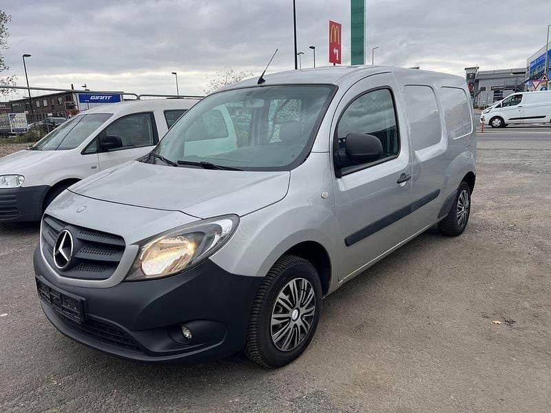 Gebraucht Mercedes Citan 111 110 PS (80 kW) 2017 Silber Van / Kleinbus
