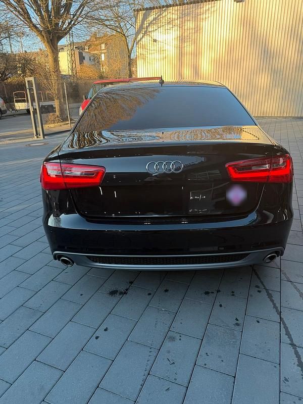 Gebraucht Audi A6 Ambiente 245 PS (180 kW) 2013 Schwarz Limousine