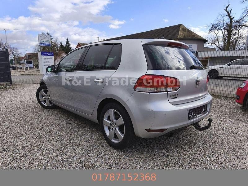 Gebraucht VW Golf VI 105 PS (77 kW) 2011 Silber Kleinwagen