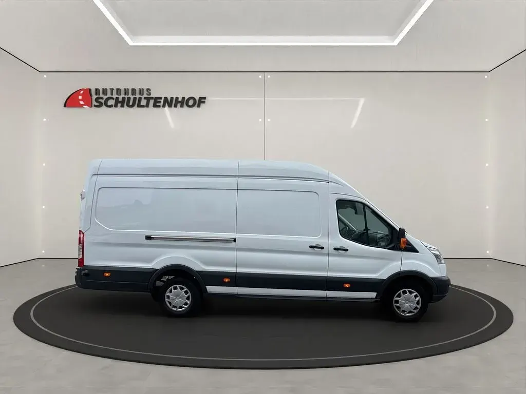 Używany Ford Transit Trend 170 KM (125 kW) 2019 Biały Minivan